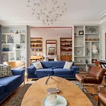 Veeve - The Artist\'S Residence