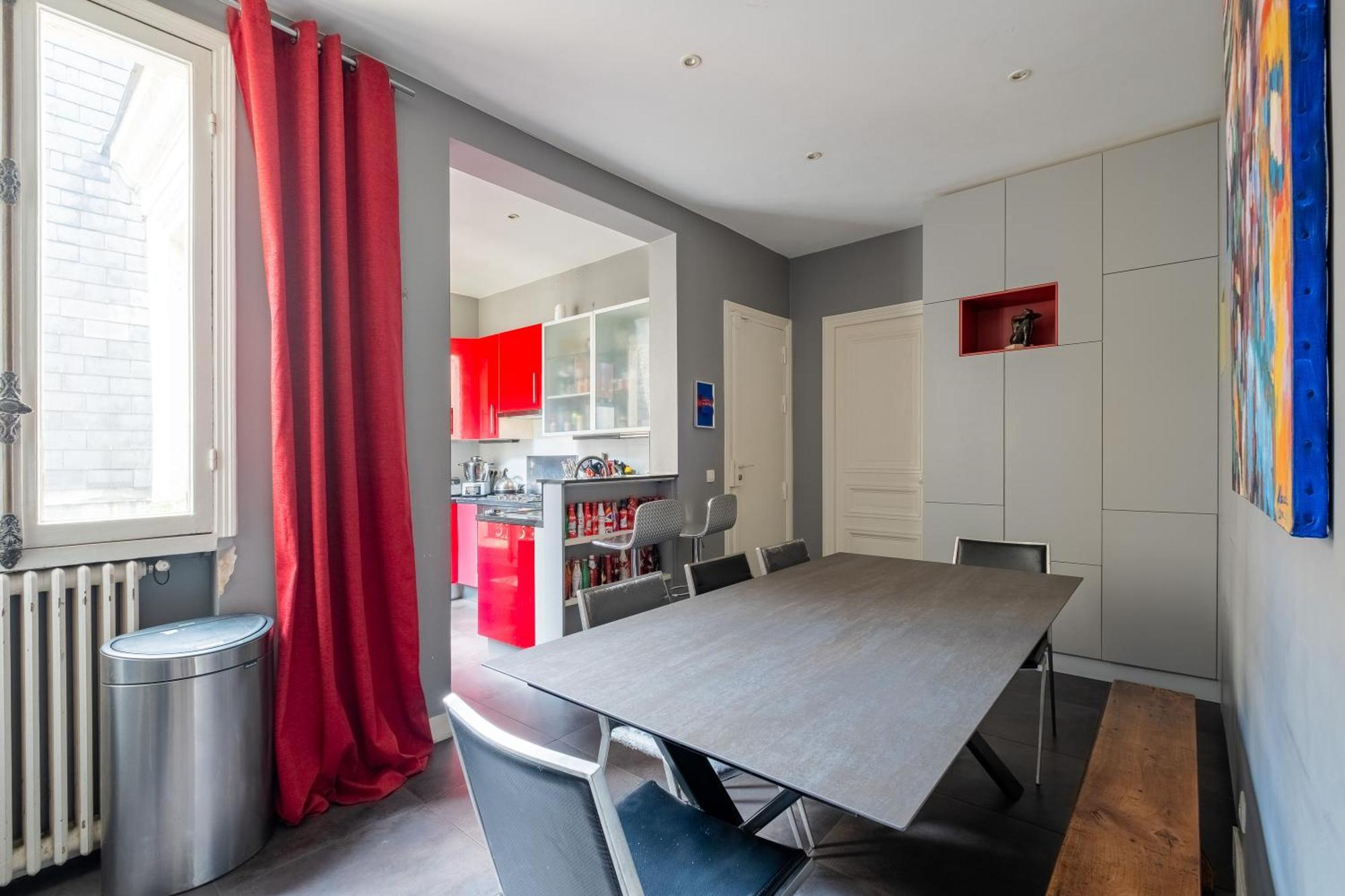 Veeve - The Artist's Appartement *